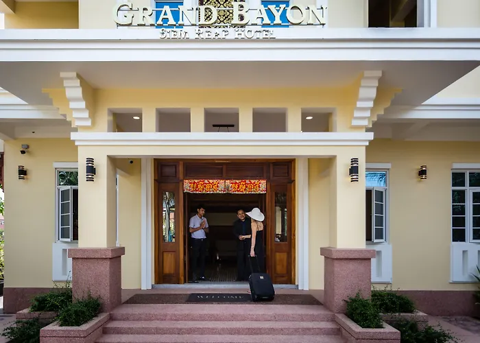 Grand Bayon Hotel 4*